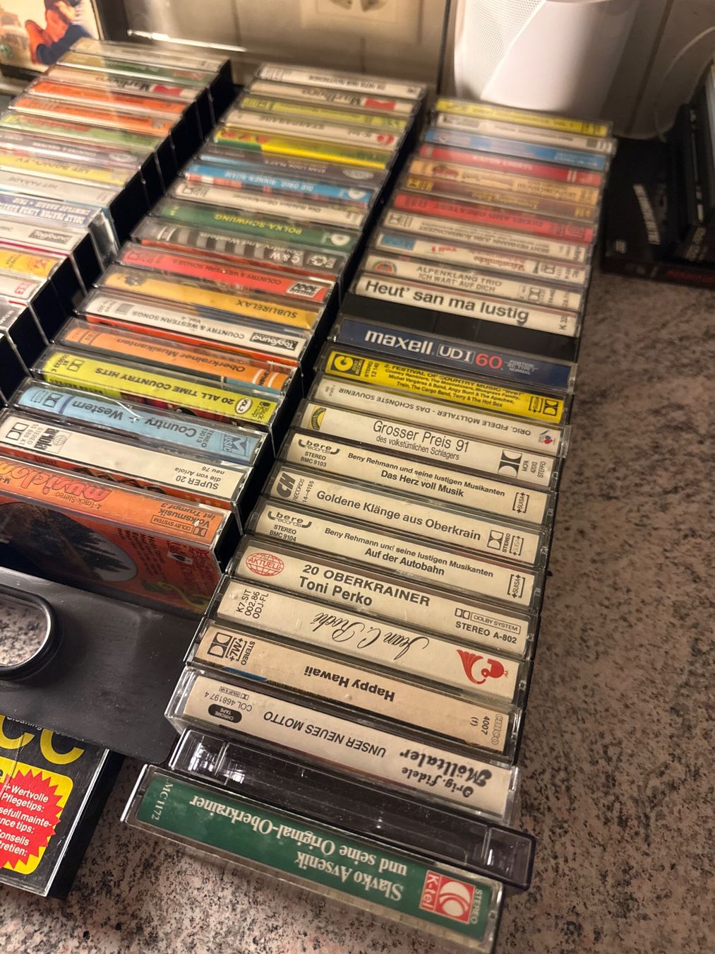 Cassettes audio: Lot TAPE AUDIO – D'occasion à St imier par sav_bjf9 1