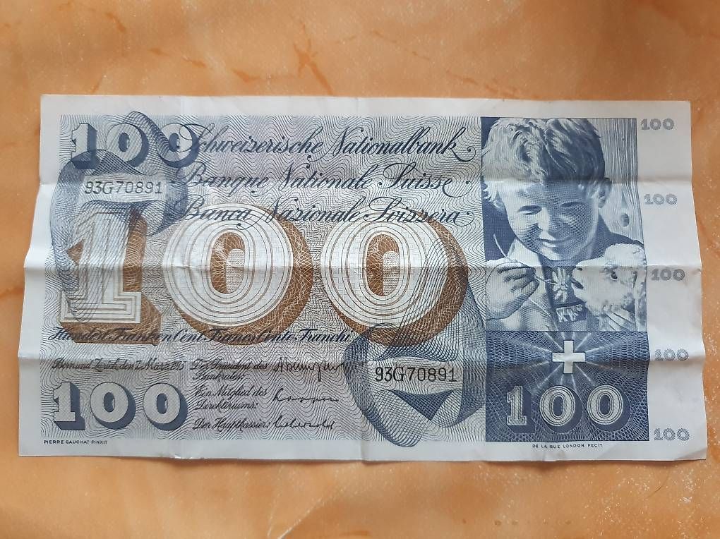 Banknoten: Schweizer Banknote 100 Franken Note aus dem Jahr 1973 – Gebraucht aus Zürich von kevinlodge