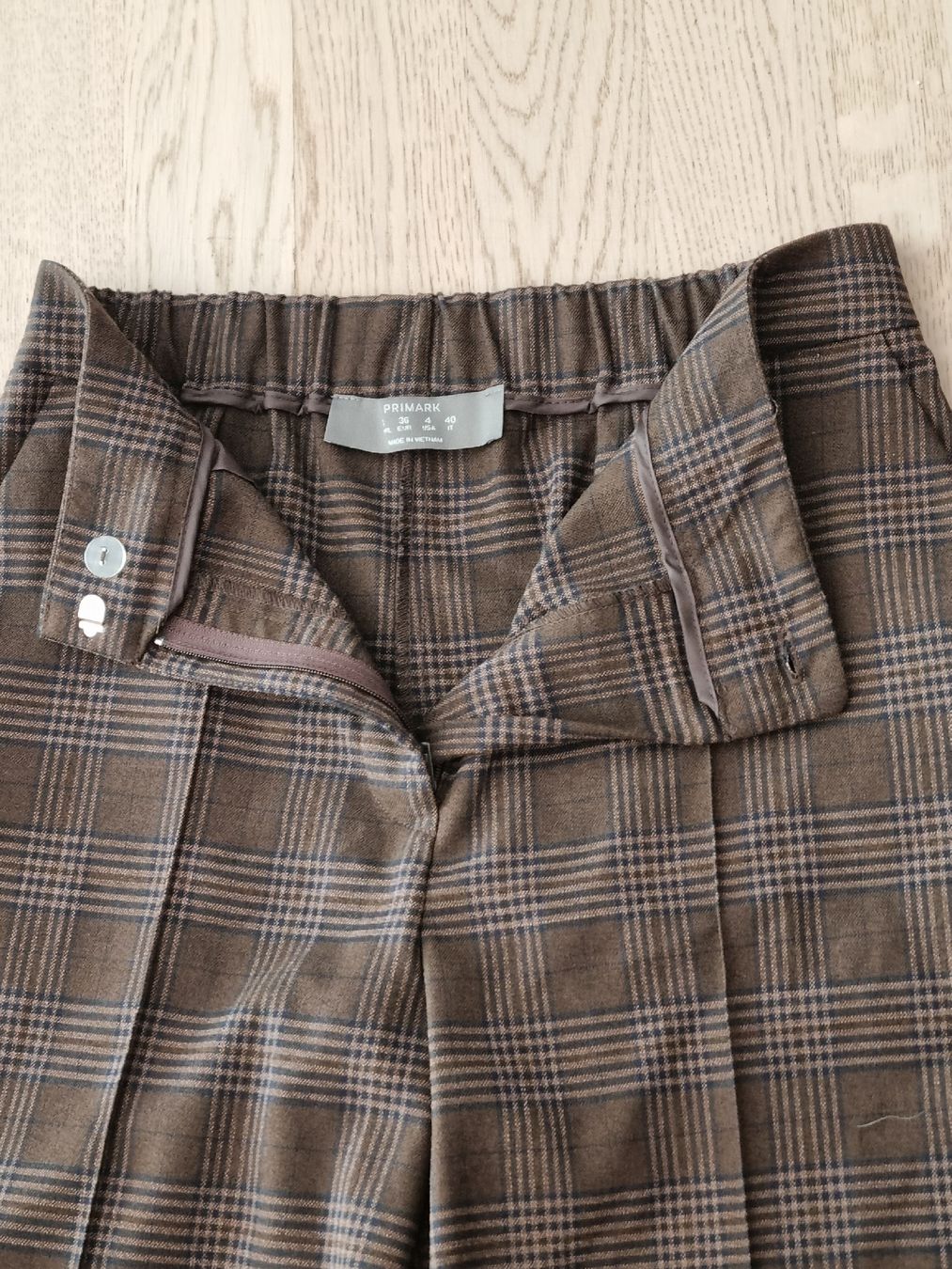 Hosen: Damenhosen Gr. 36 – Gebraucht aus Steinen von turbogeiss99 3