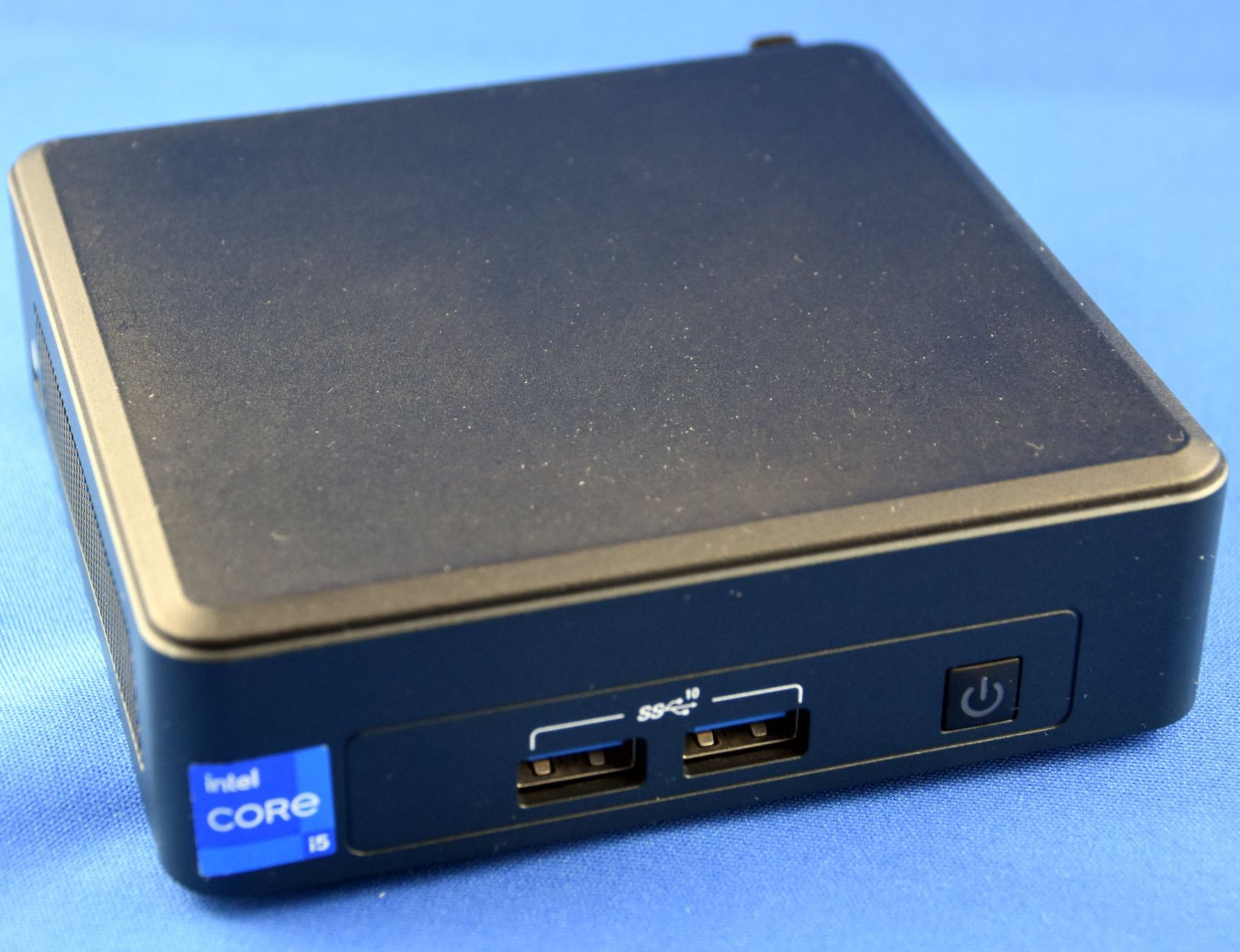 Intel PC: INTEL NUC SBNUC11TNKi5000 – Usato da Künten venduto da Arktisde