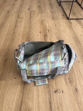 Dakine Sporttasche