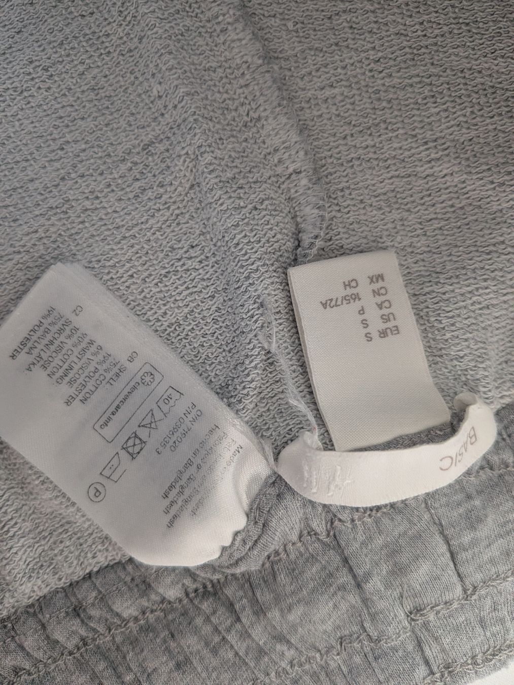 H&M Pantaloni: Shorts grey H&M size S good condition – Usato da Wettingen venduto da ann_hzb5 2