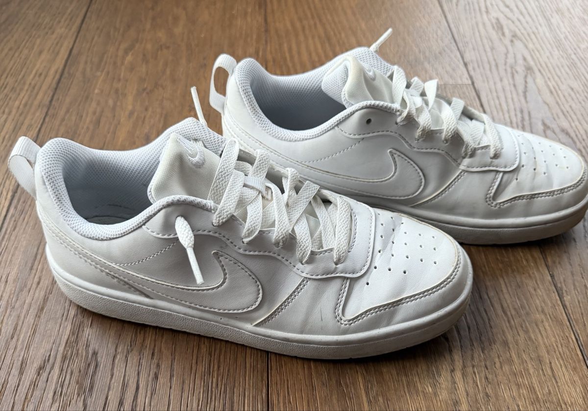Nike Scarpe da uomo: Nike Sneaker weiss Grösse 38.5  – Usato da Appenzell venduto da ErMaBaGm