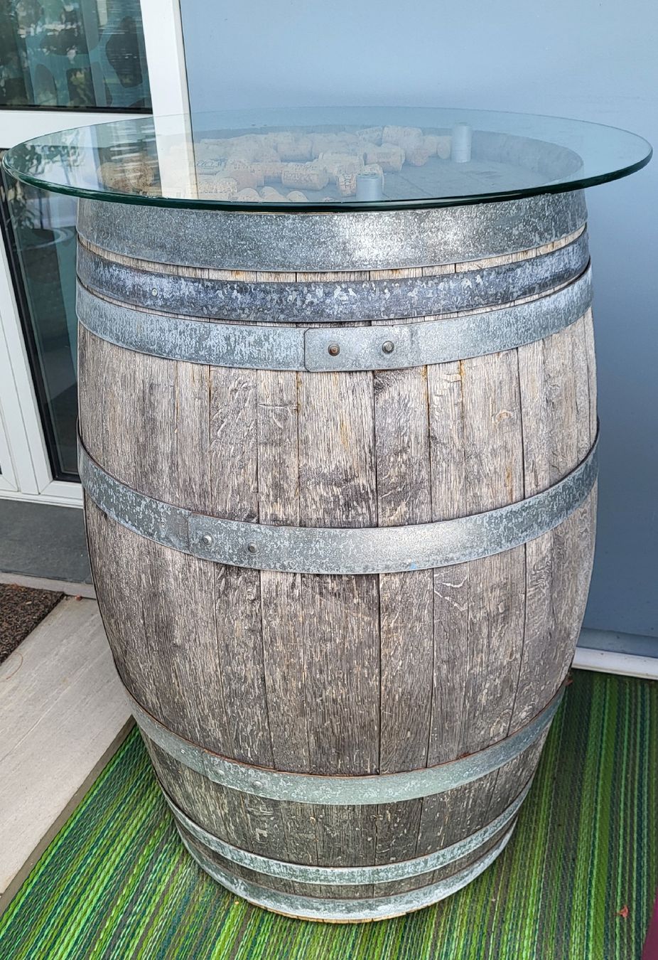 Sonstiges: Holzfass Stehtisch – Gebraucht aus Rheineck von Bgaragesale