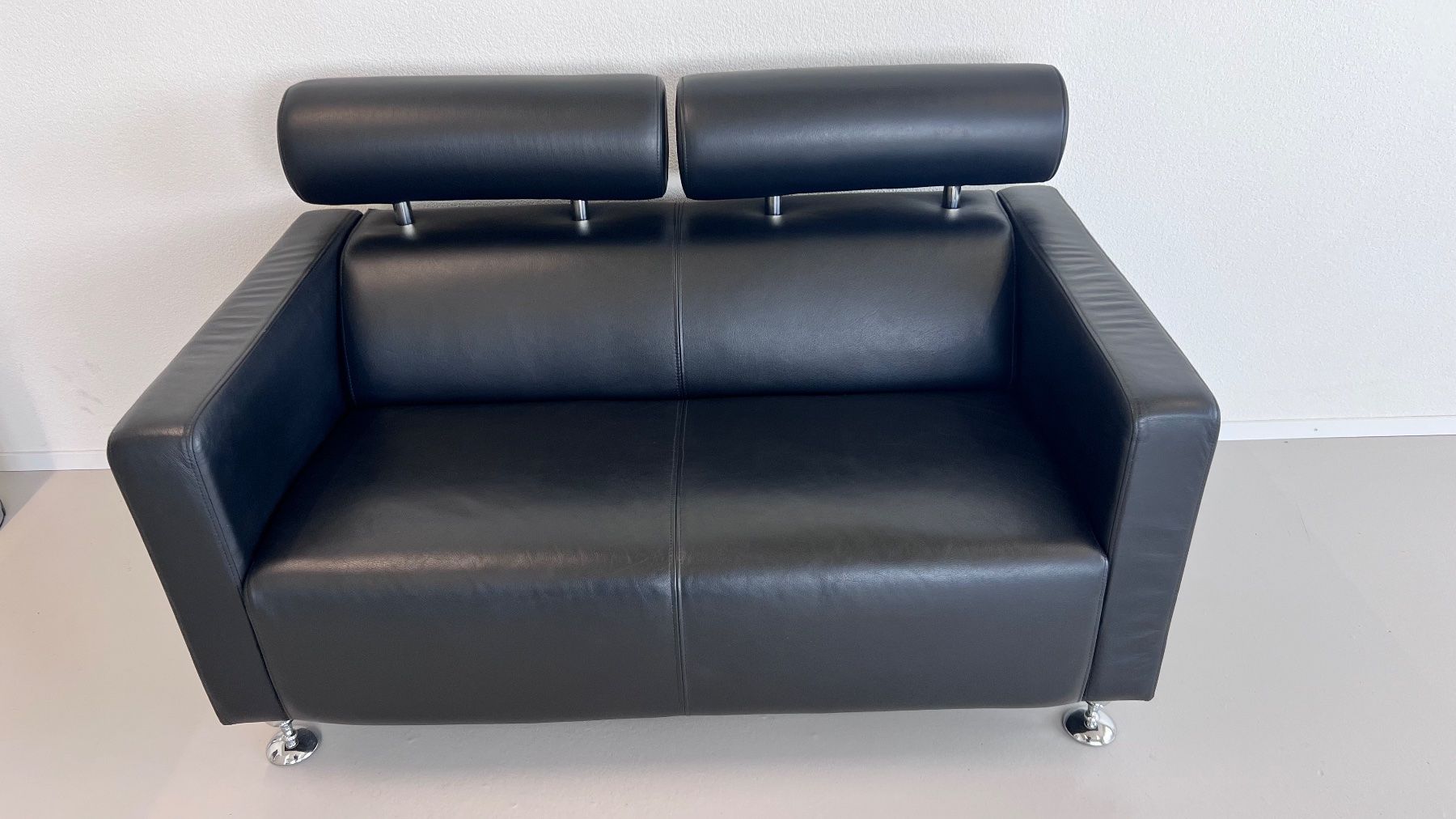 Sofas: 2er Echtleder-SOfa – D'occasion à Urtenen-Schönbühl par ved_g8bn