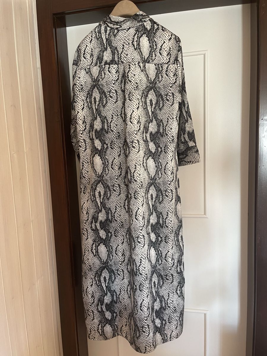 Only Vestiti: Kleid von Only, gr. 36 – Usato da Plasselb venduto da Mabischer 1