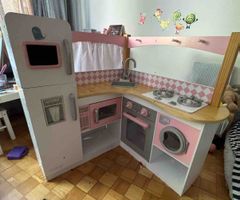 Kinderküche Holz weiss/rosa gebraucht