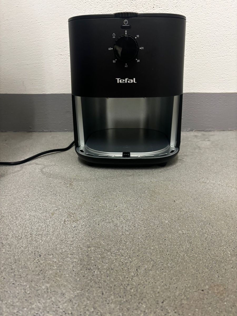 Tefal Elettrodomestici da cucina: Tefal air fryer – Nuovo (secondo la descrizione) da Horw venduto da lau_kvt2 1