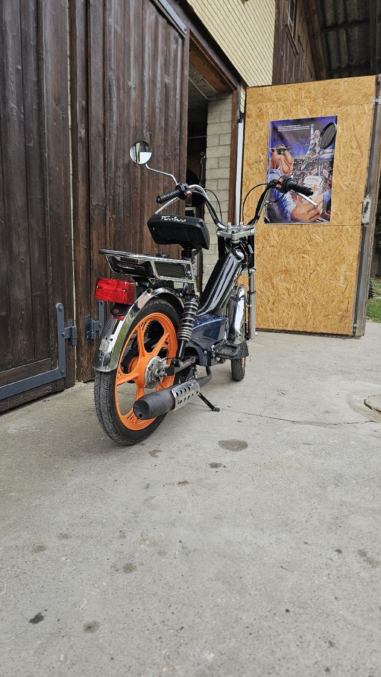 Tomos Cyclomoteurs: Tomos Classic ab 1Fr. – Défectueux à Wiler b.  Seedorf par Evoxnxx 2