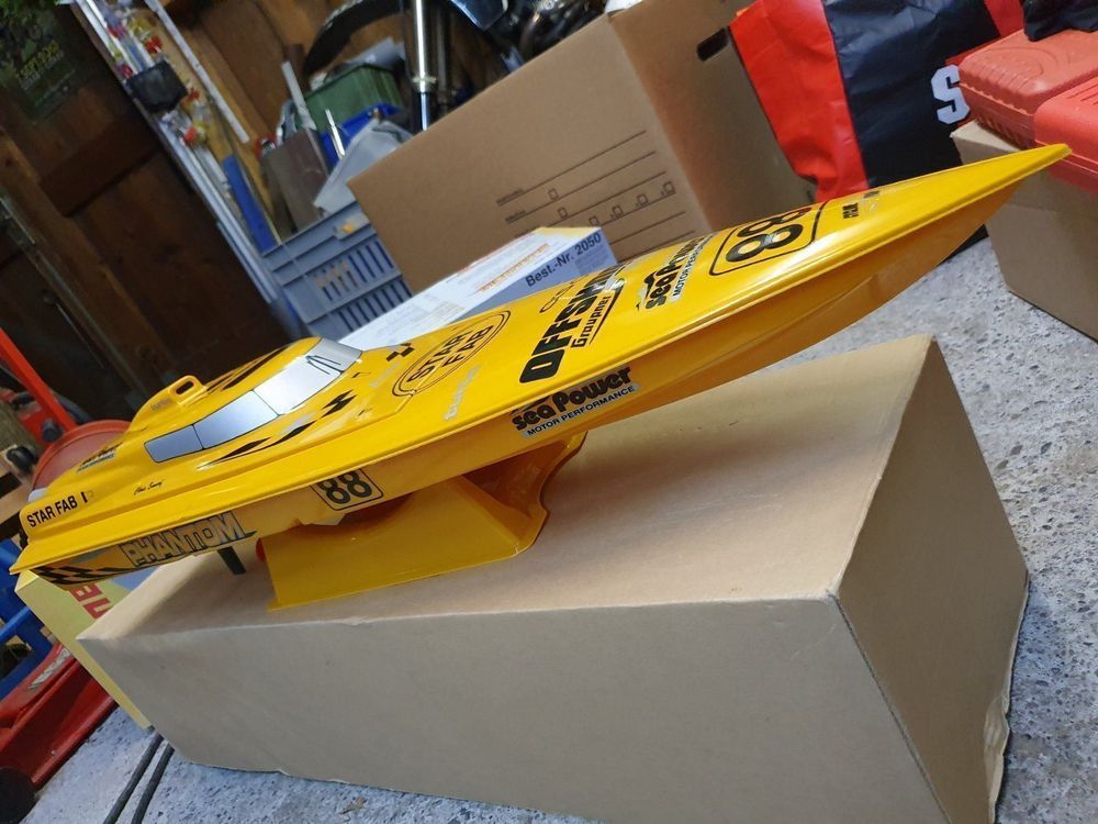 rc offshore rennboot phantom