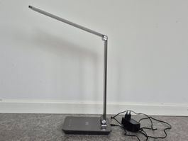 LED-Tischlampe 7W mit wireless charging