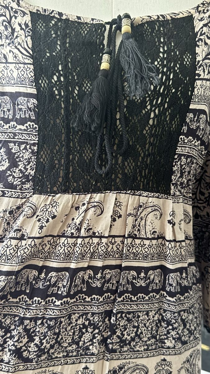 Tops: Damen Bluse  – Neuf (Voir description) à Mörigen par TimelessFinds 1