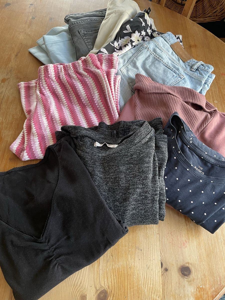 Lotti di vestiti: Schönes Kleiderpaket Gr. 36/38 – Usato da Schönenberg TG venduto da cocifrosch94 2