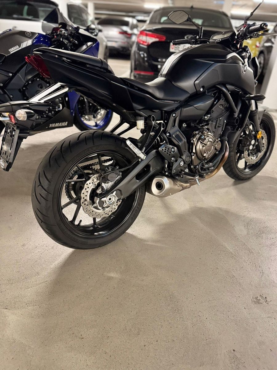 Yamaha Strada: Yamaha mt07 2020 – Usato da Bern venduto da men_cl8x 9