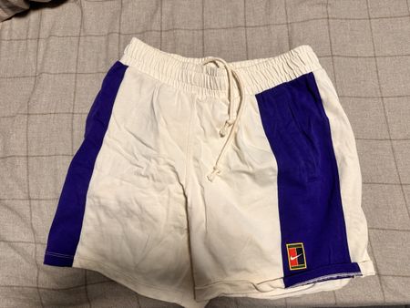 Nike Shorts Beige & Purple, Size M - Great Condition!