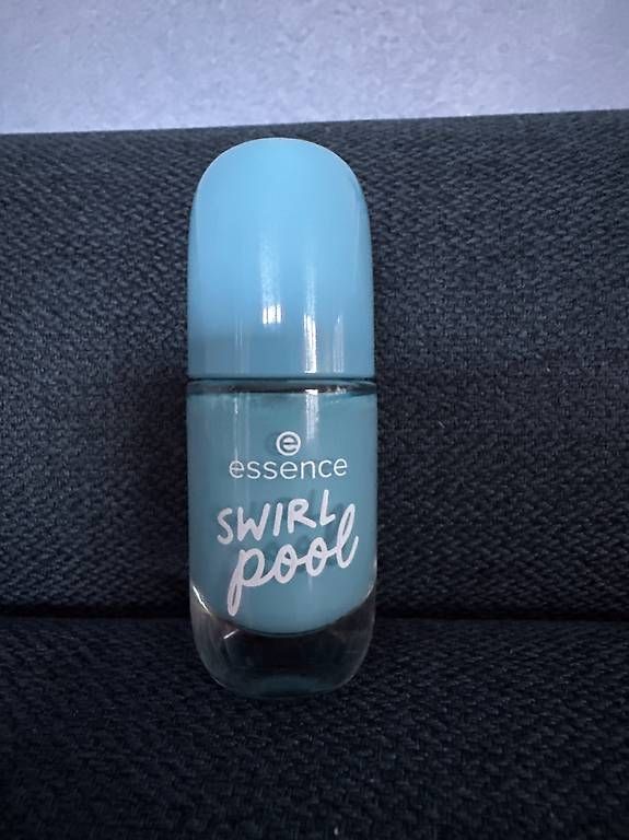Essie Smalto per unghie: Essence Nagellack Swirl Pool – Usato da Geuensee venduto da jes_9xyk
