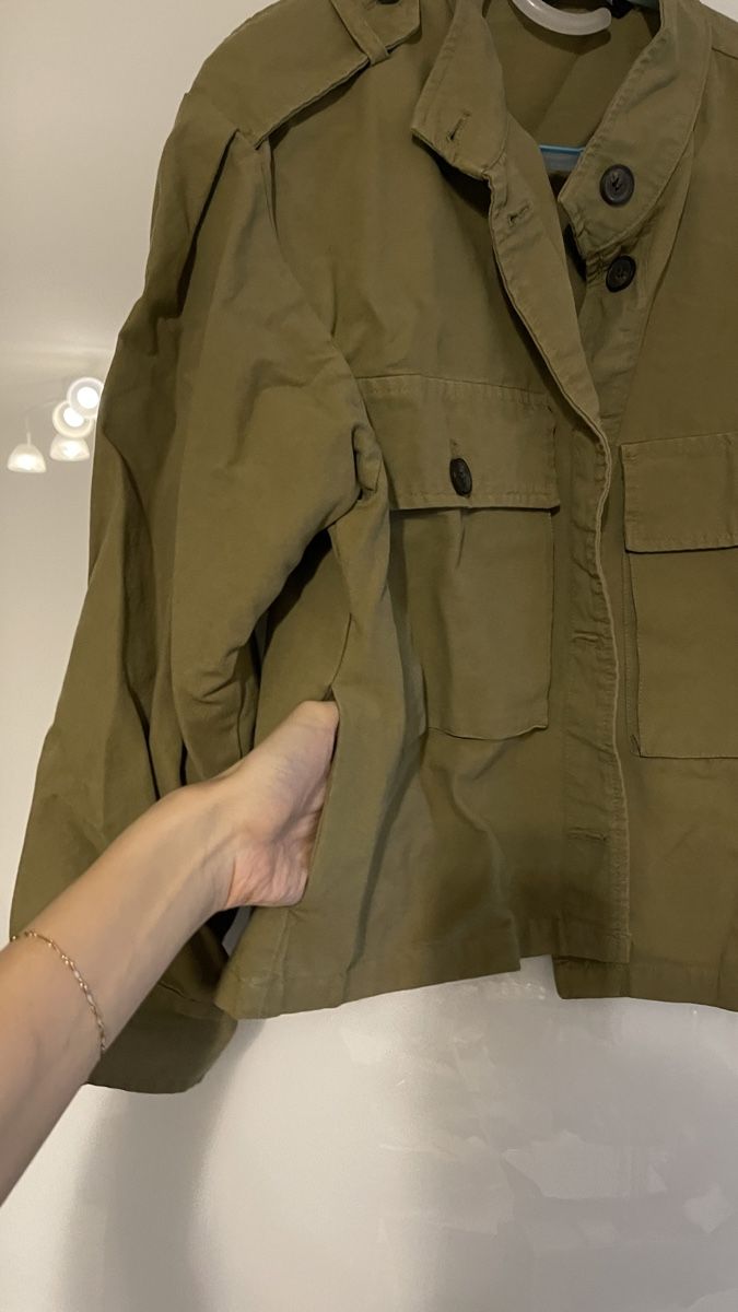 Zara Giacche: Olivgrüne Jacke von Zara – Nuovo (secondo la descrizione) da Lausen venduto da sim_hgp6 1