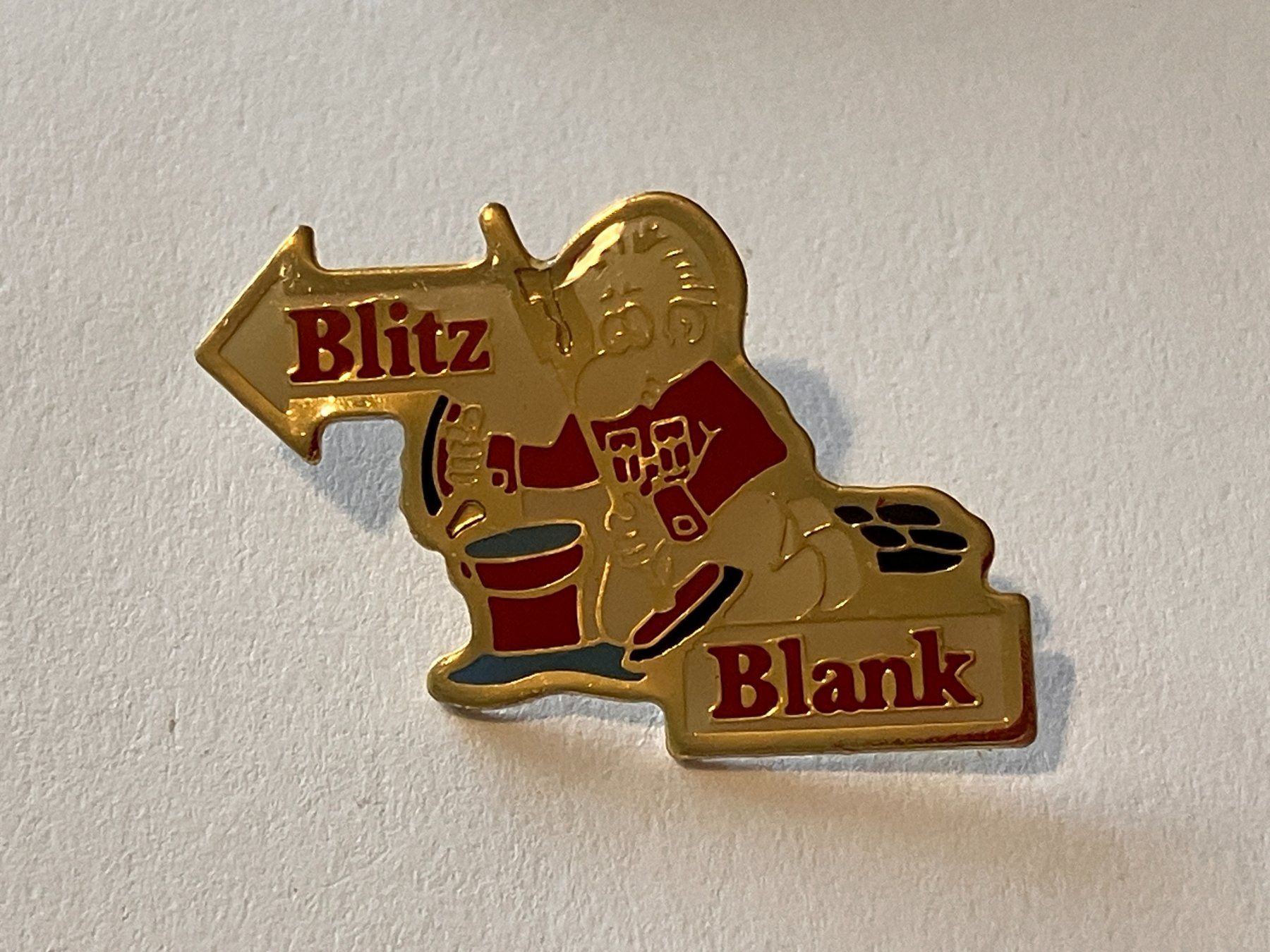 Placchette & Badge: 1 Pin Blitz Blank – Usato da Basel venduto da djwwpp