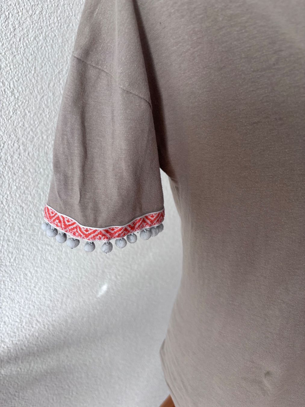 T-shirt: Shirt Ethnostyle M taupe – Usato da Balsthal venduto da Uroby 1