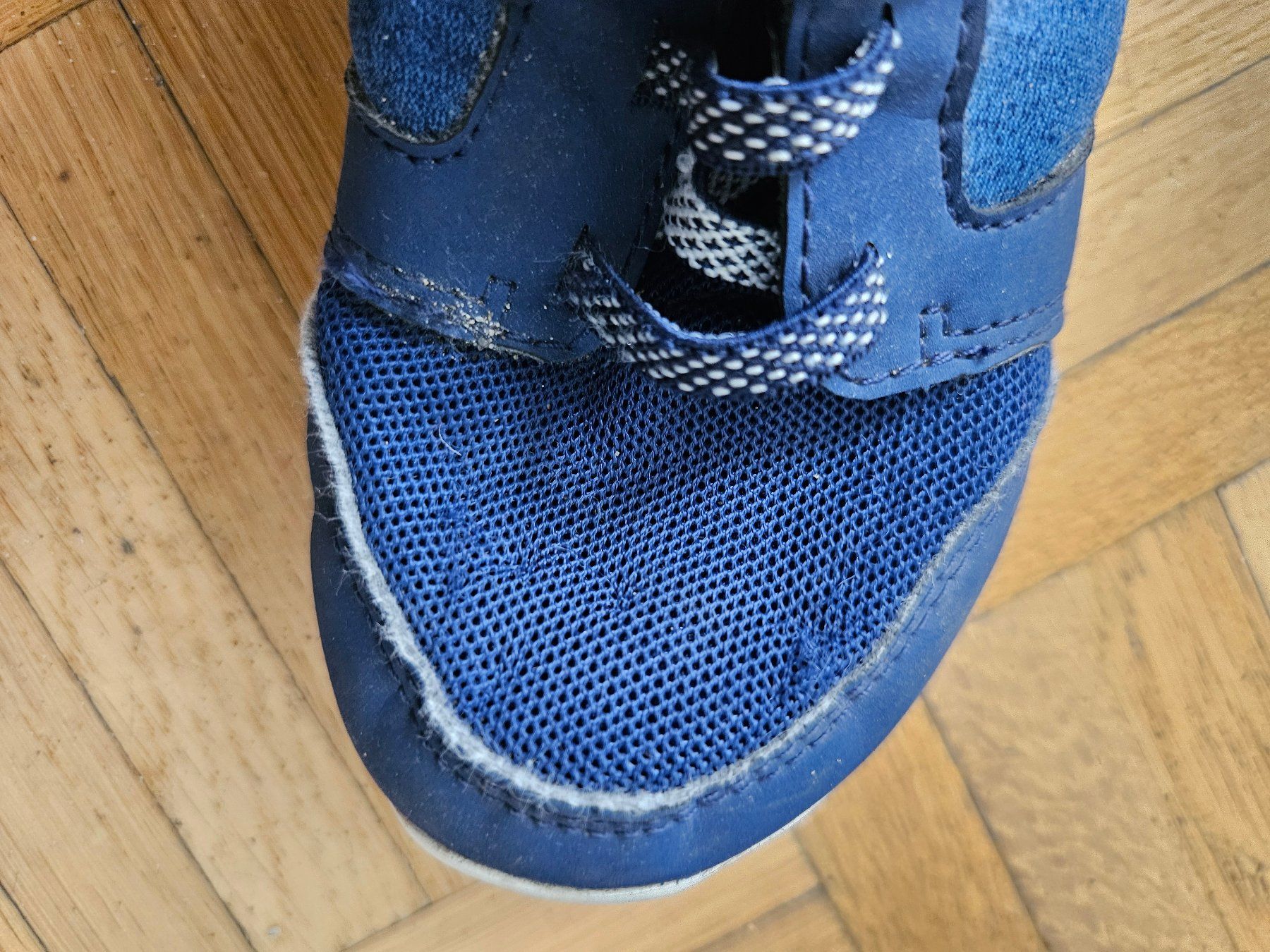 Decathlon Scarpe per ragazzi: leichte Turnschuhe / Sneaker Gr. 27 – Usato da Unterengstringen venduto da saraman 5