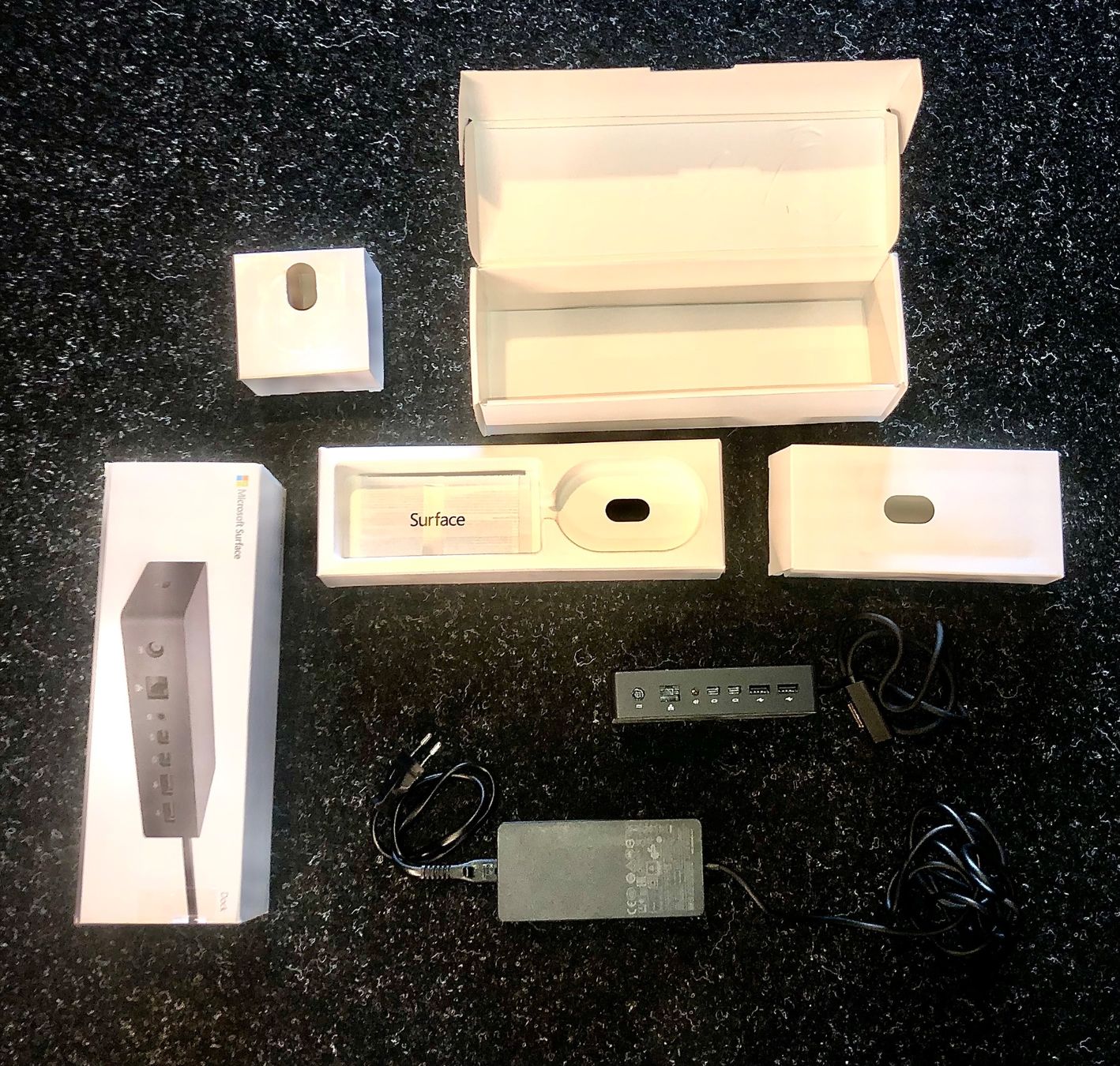 Microsoft Dockingstation: Microsoft Surface Dock (Model 1661) – Neu (gemäss Beschreibung) aus zug von tri_sy2l 4