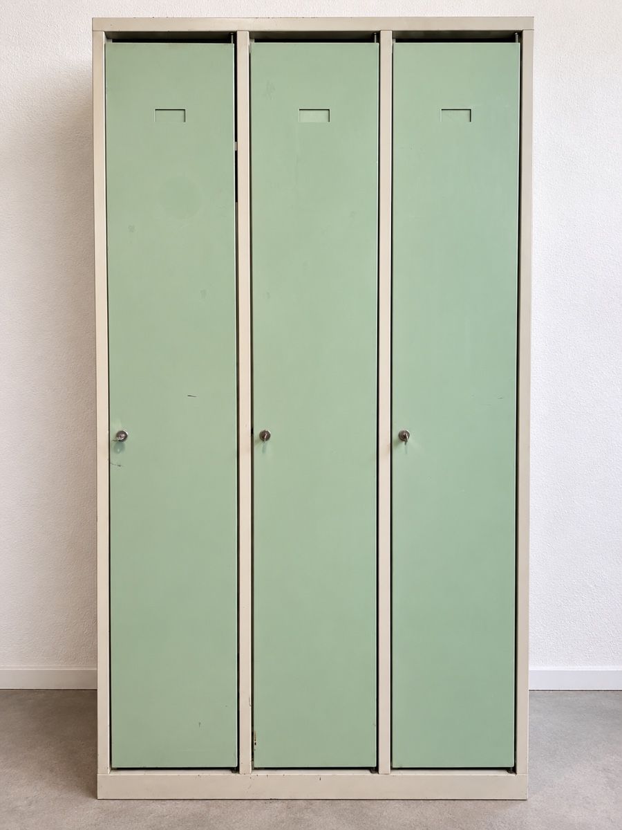 Porte manteau: Spind (90x175x50) – D'occasion à Aarau par Secondfish
