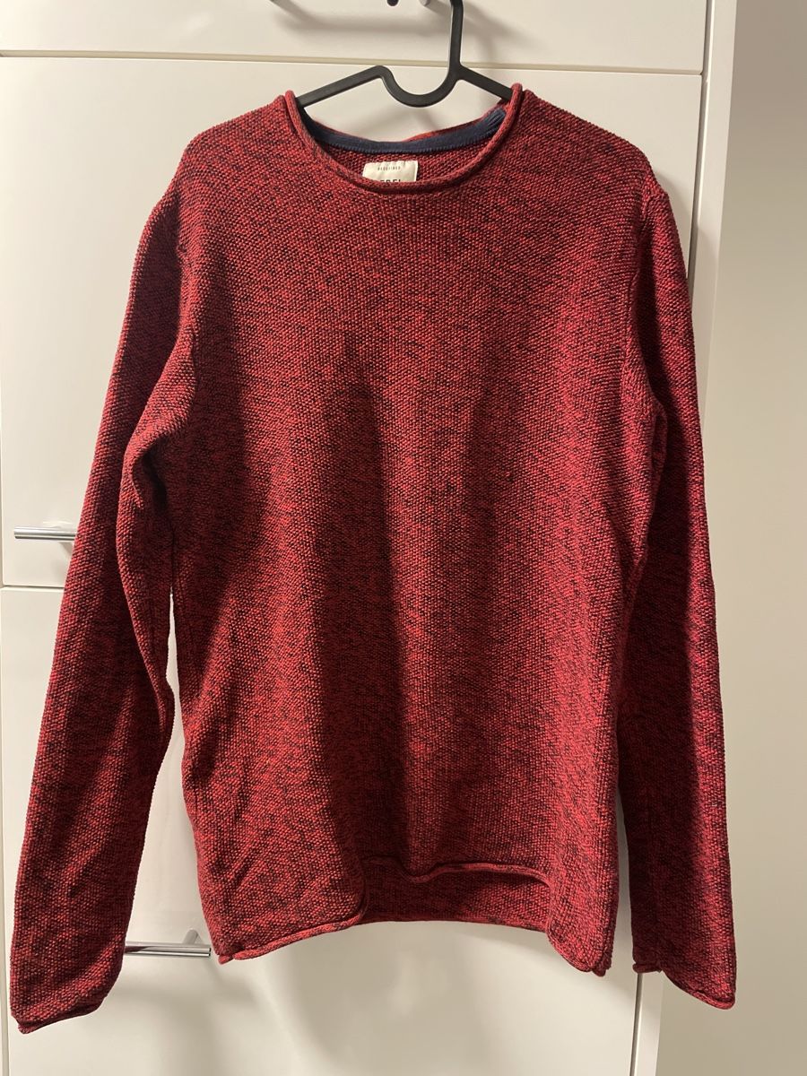 Pullover & Sweatshirts: Herrenpullover Rebel Gr. M rot/schwarz Herbstpulli – Gebraucht aus Arbon von llaauraa
