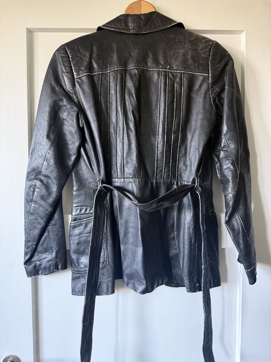 Giacche: Schwarze Vintage-Lederjacke – Usato da Zürich venduto da GundulaStreusand 3