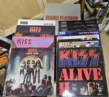 KISS Schallplattensammlung, 13 Stücke, guter Zustand