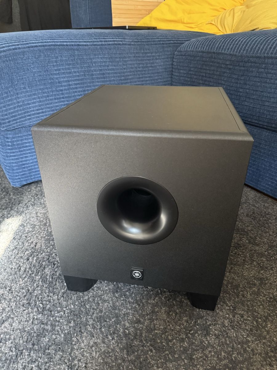 Yamaha Lautsprecher: Yamaha HS8S aktiver Studio-Subwoofer – Gebraucht aus Bern von Zarifar