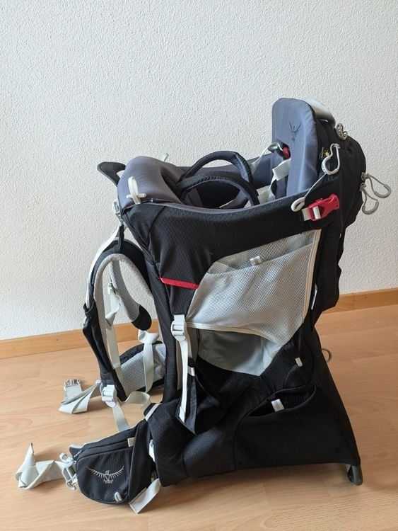 Osprey Porte-bébés ventraux & dorsaux: Kindertrage Osprey Poco Plus schwarz gebraucht – D'occasion à Volketswil par huzh 3