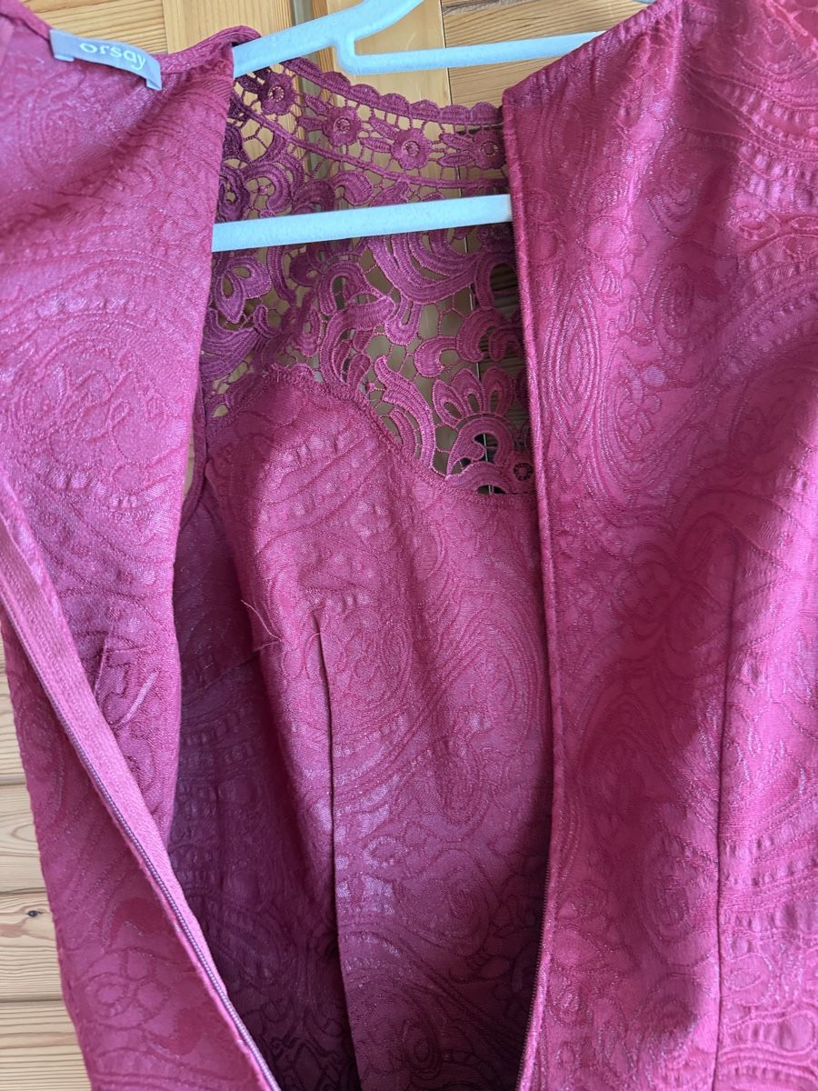 Orsay Vestiti: Elegantes, bordeauxrotes Kleid mit Spitze, Grösse M – Usato da St Gallen venduto da Berta343 4