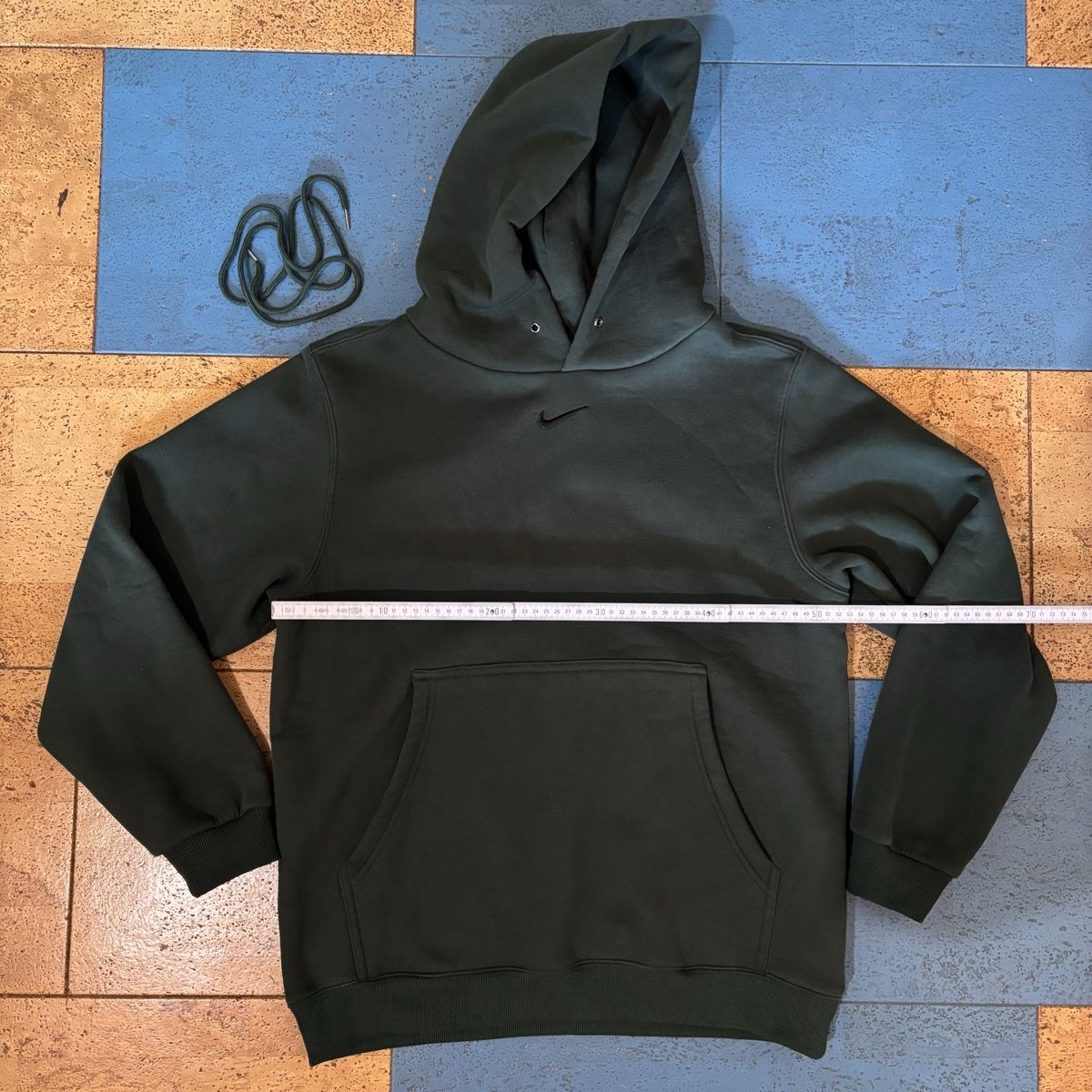 Nike Pulls & Sweat-shirts: Nike Swoosh Pullover/Hoodie Vintage M – D'occasion à Beggingen par sltz82 1