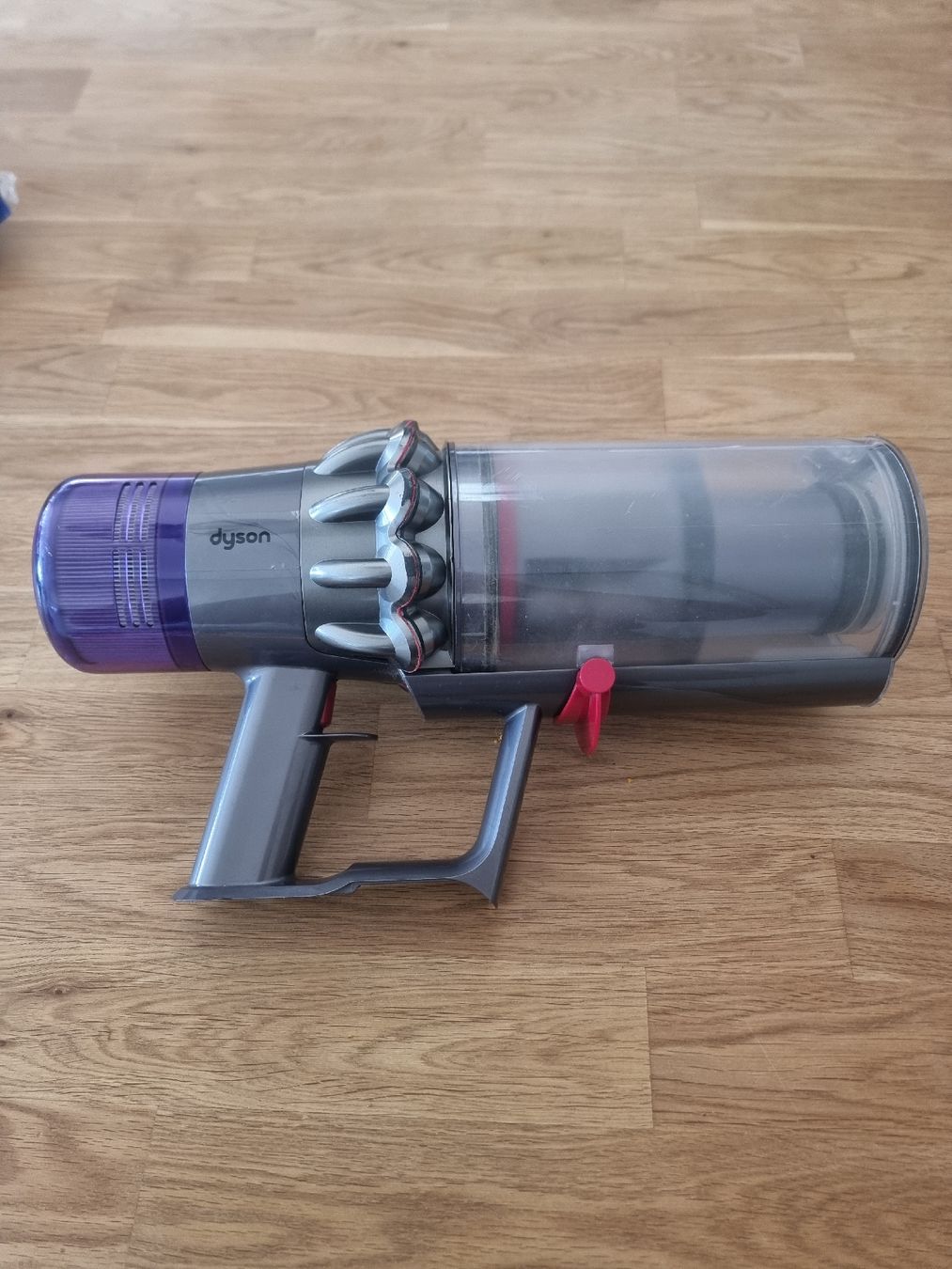 Dyson Staubsauger & Zubehör:  Dyson V11  – Defekt aus Locarno von rac_b7yh