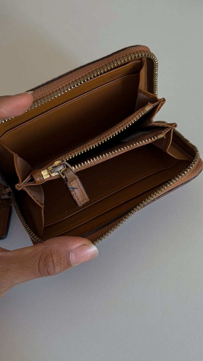 Mcm Portafogli: MCM Wallet Veritas – Usato da Grabs venduto da smzuellig 1