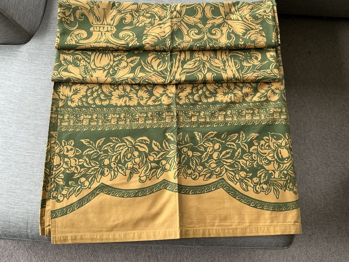 Coperte: Tischdecke oder Bettüberwurf oliv und goldfarben – Nuovo (secondo la descrizione) da Schönenwerd venduto da simca04 1
