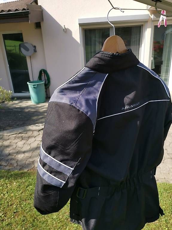 Giacche: Neuwertige Motorrad Jacke S – Usato da Leuzigen venduto da Loop_t 3