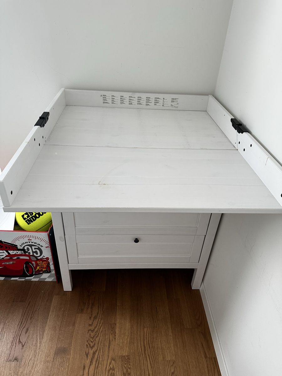 Ikea Wickeltisch & Zubehör: White Changing Table with Drawers good condition – Gebraucht aus Pfaffhausen von danbacarin 1