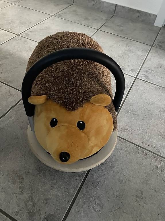 Fahrzeuge für Kinder: Wheels Bug Igel Rutschauto – Gebraucht aus Thalwil von Schawi21