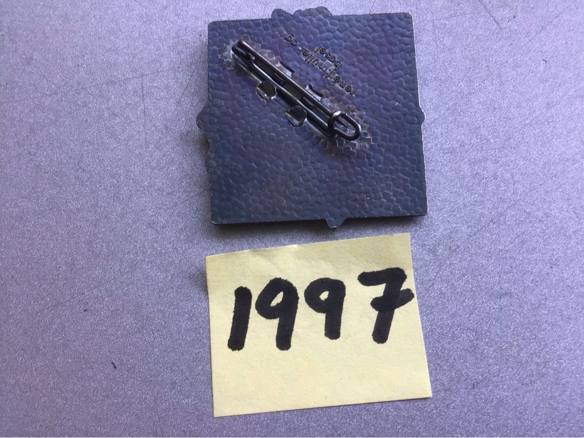 Basler Placchette & Badge: Baslerfasnachtsplaketten 1997 Silber – Usato da Arlesheim venduto da printz01 1
