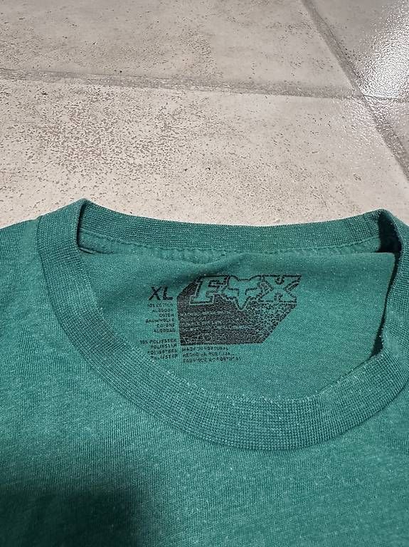 Fox T-shirt: Fox T-Shirt grün – Usato da Thierachern venduto da pelati86 1