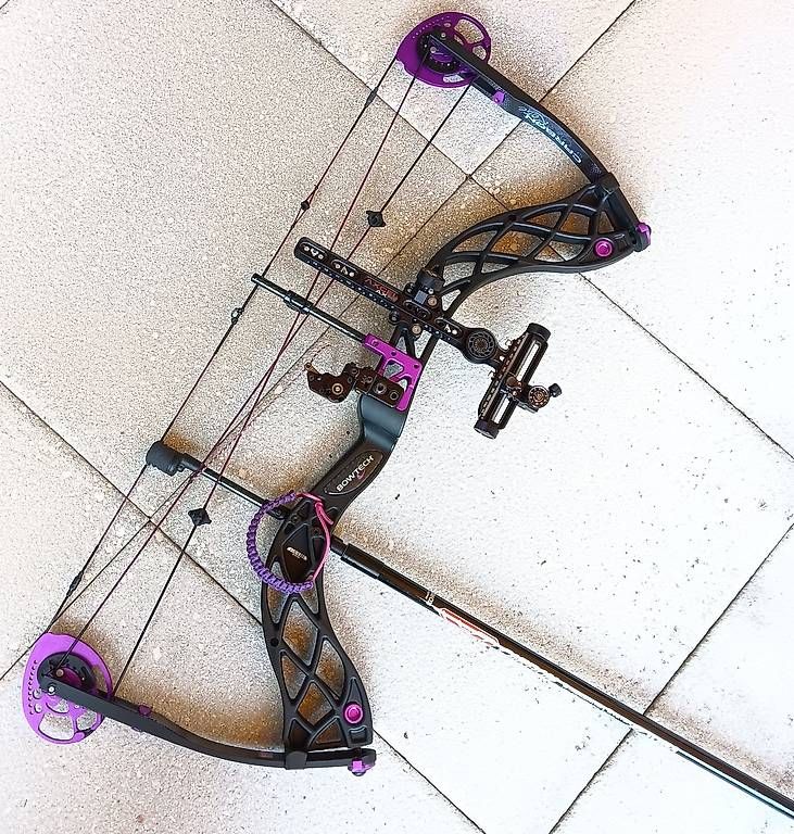 Tiro con l'arco: Arco compound da competizione Bowtech Carbon Rose – Usato da Massagno venduto da mad_gv82