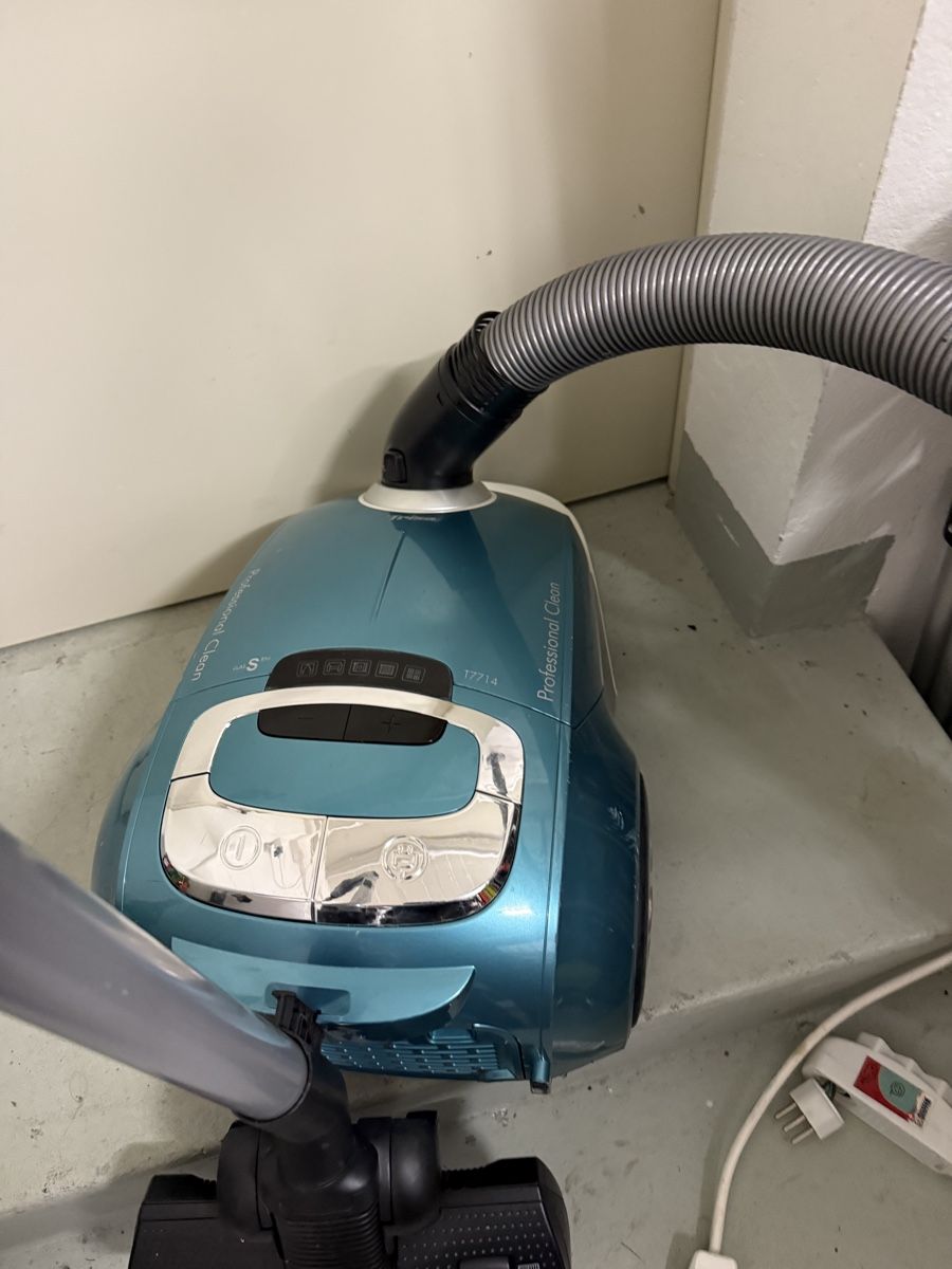 Staubsauger & Zubehör: Staubsauger von Trisa- Professional Clean – Gebraucht aus Birsfelden von mah_6yvz