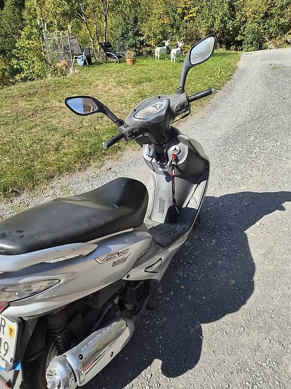 Strada: Roller SYM 125ccm – Usato da Gurtnellen venduto da lau_smy5 2