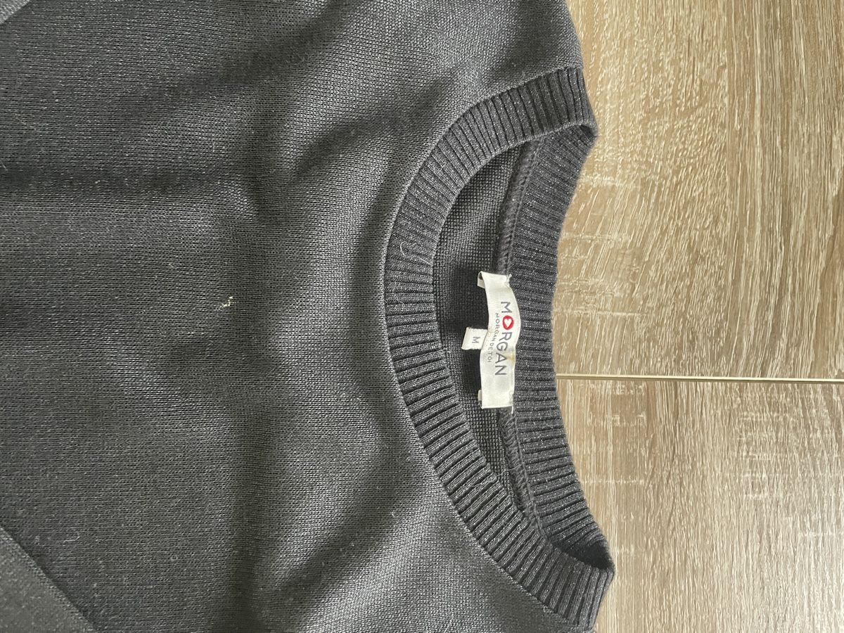 Morgan Pulls & Sweat-shirts: Schwarzer Pullover mit Rüschen, Grösse M - Top Zustand! – D'occasion à Diegten par kip_wg9z 1