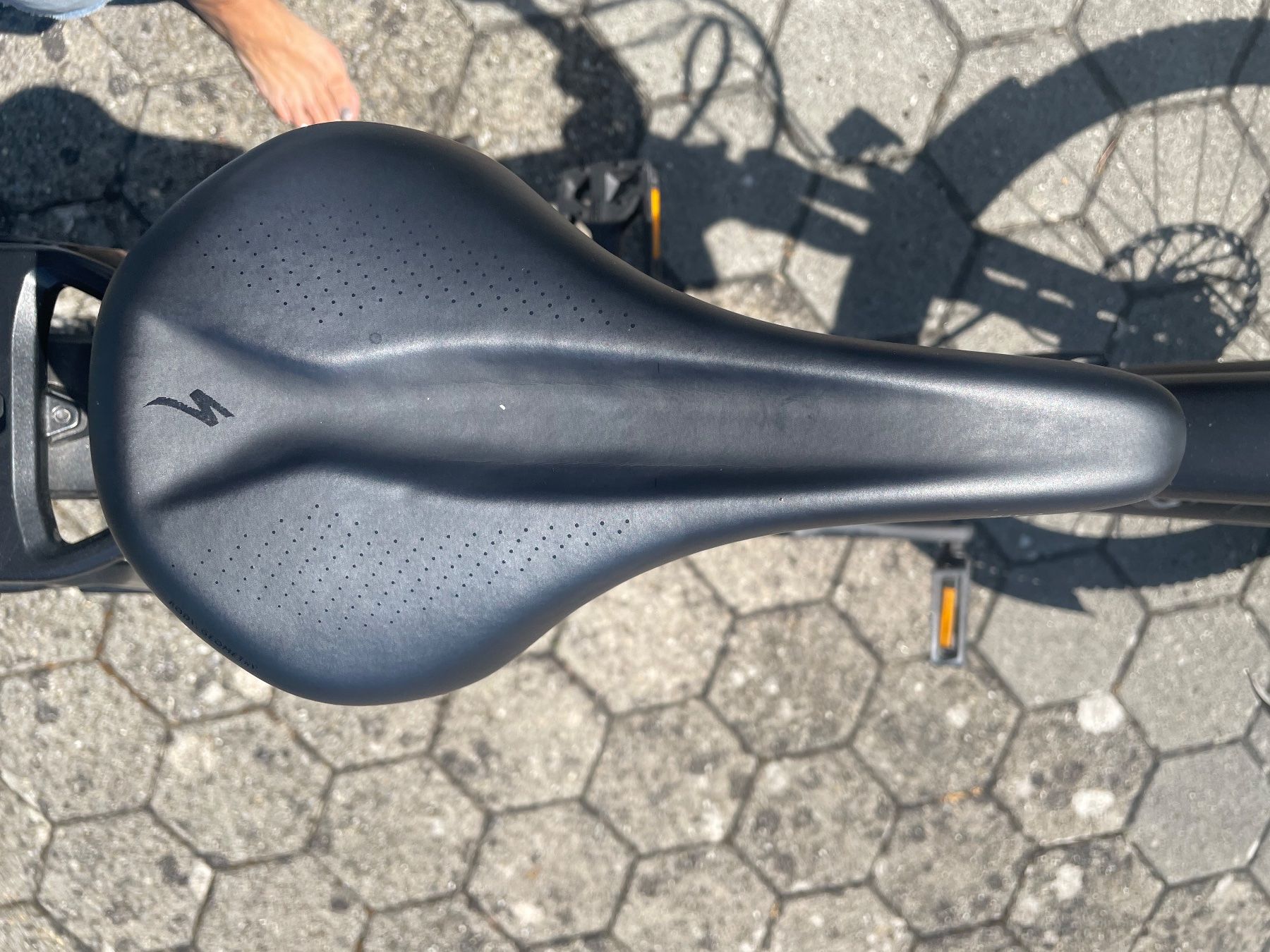 Specialized Vélos: Specialized Tero 4.0 EQ M, schwarz E-Bike – D'occasion à Cham par sterne71 4