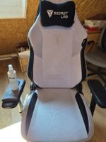 Gaming Stuhl - Titan v Secret Lab