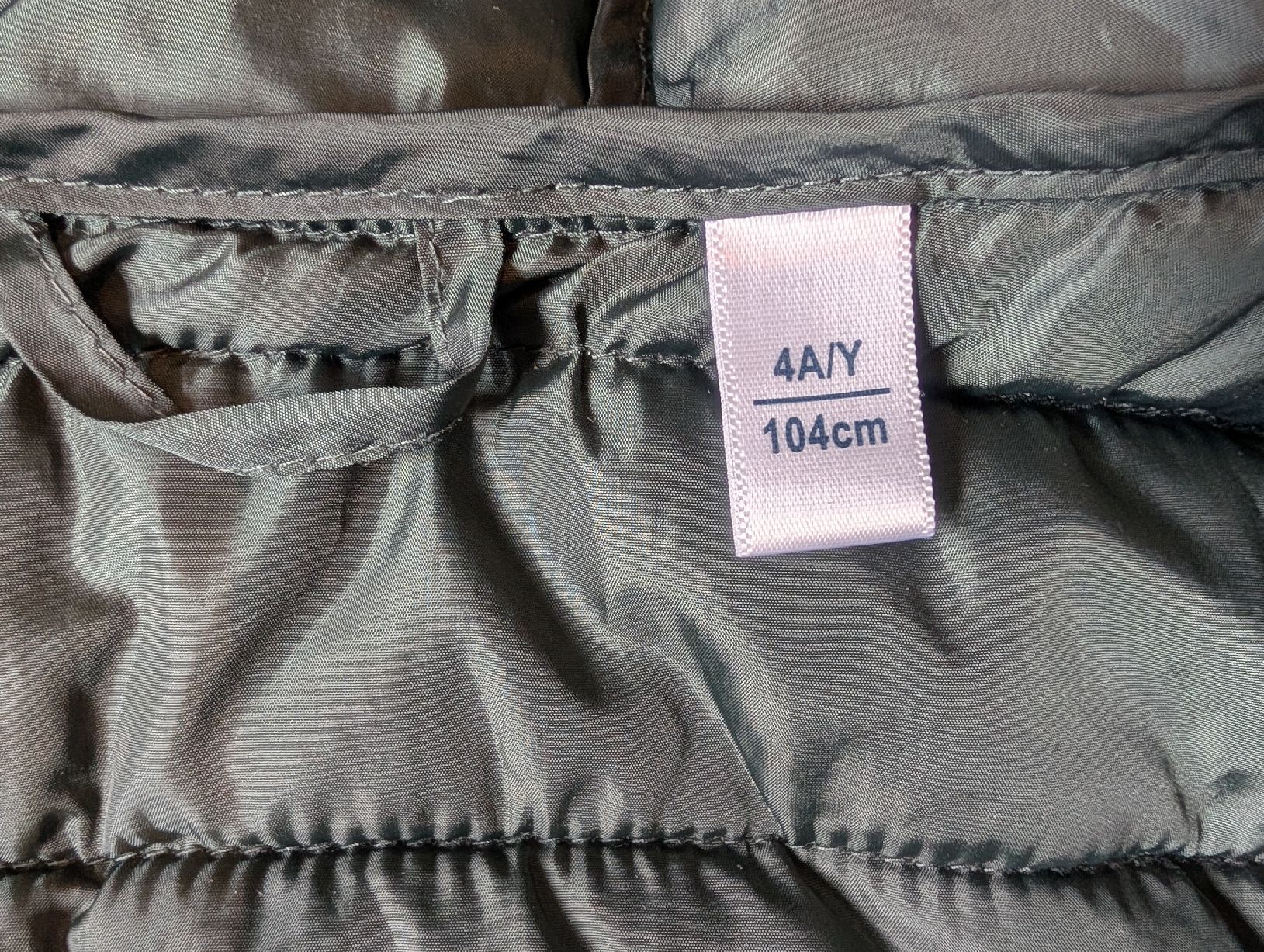 Vestes & Manteaux: Steppjacke Grösse 104 – D'occasion à Wald ZH par andy_ch01 7
