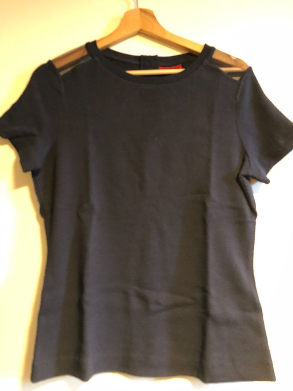 Hugo Boss T-Shirts: Maglietta Blu Hugo Boss - Nuova – Neu (gemäss Beschreibung) aus Meilen von val_tsv8
