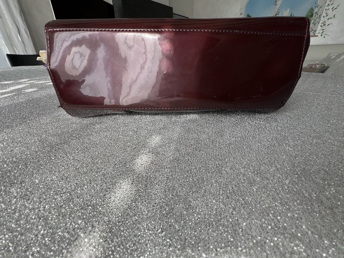 Borse da donna: Borsa bordeaux lucida – Usato da Cureglia venduto da dan_q2h6 2